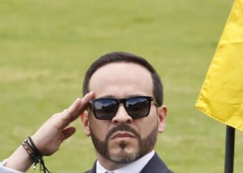 Cadaveri ribelli Farc in video, polemica sul presidente colombiano De la Espriella