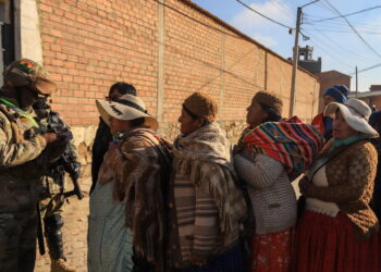 Bolivia, sale a 9 il bilancio delle vittime delle esplosioni in area militare