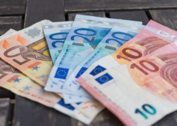 Pil italiano in crescita dello 0,2% nel secondo trimestre, ma l’inflazione sale al 3,3%